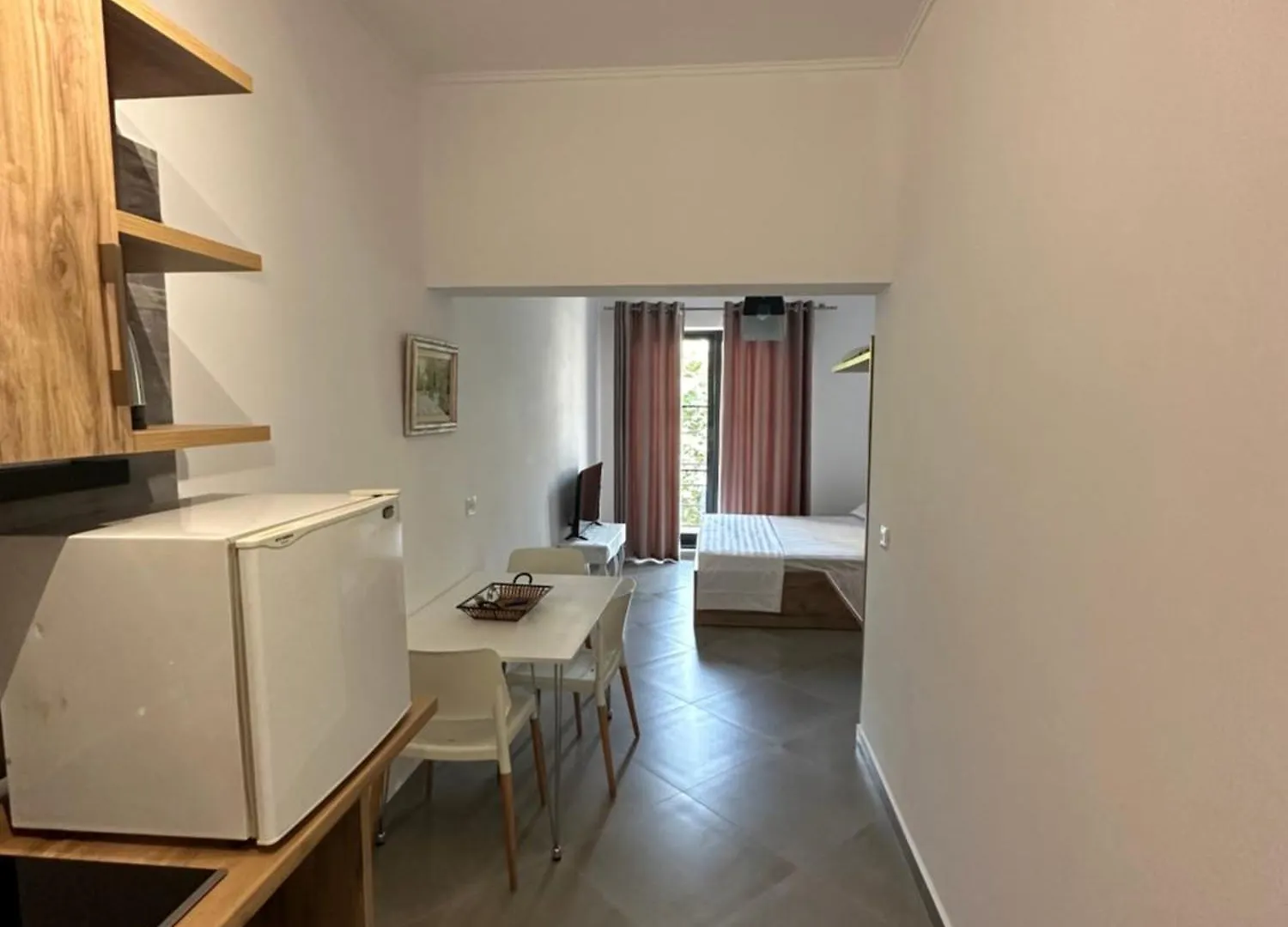 Central Comfort Suites Tirana 0*,